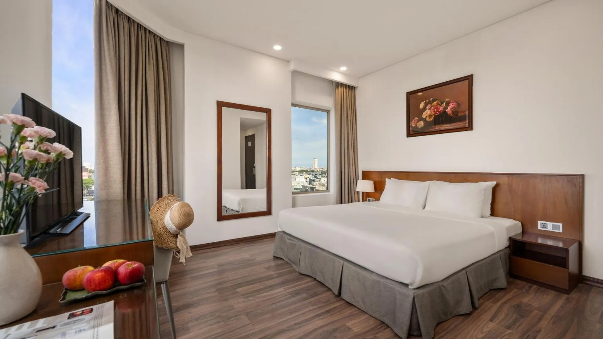 Mitisa Hotel Da Nang - Near Dragon Bridge